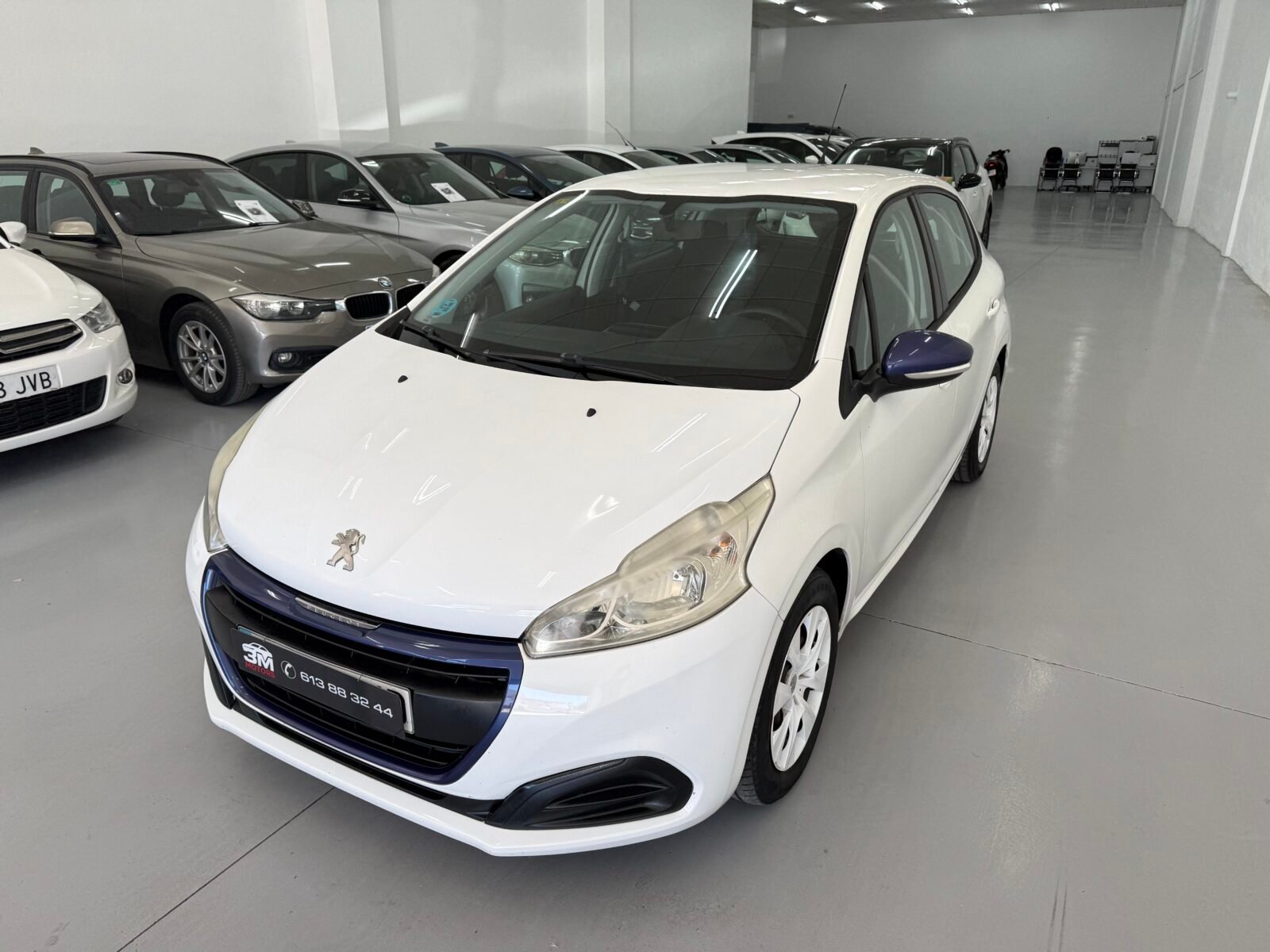 PEUGEOT 208 1.0 68cv like 
