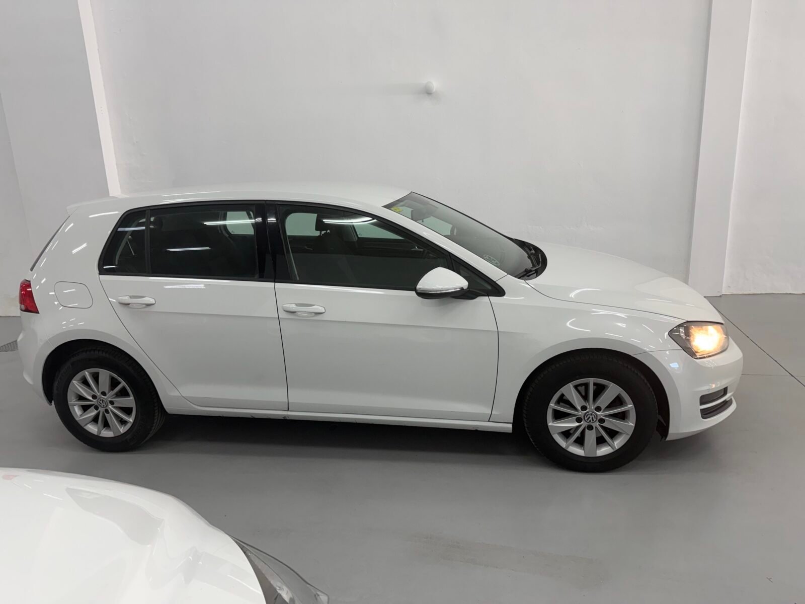 VOLKSWAGEN Golf 1.6 TDI 105 EDITION 