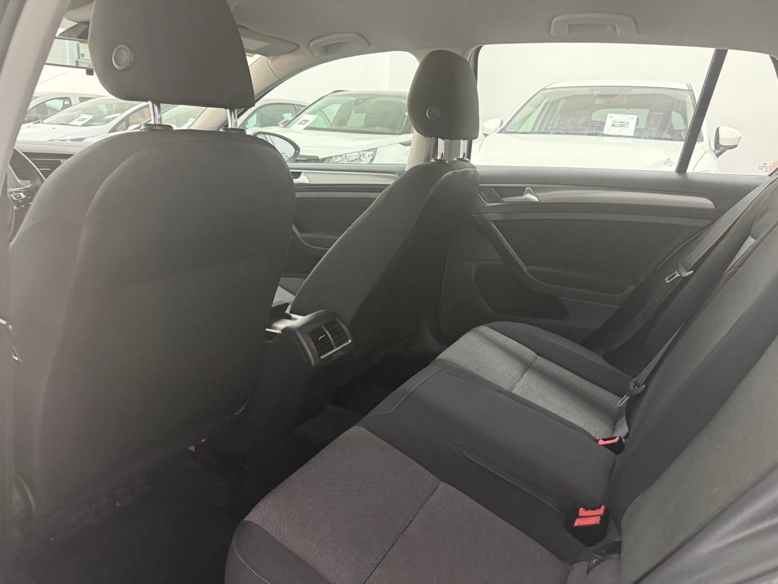 VOLKSWAGEN Golf 1.6 TDI 105 EDITION 