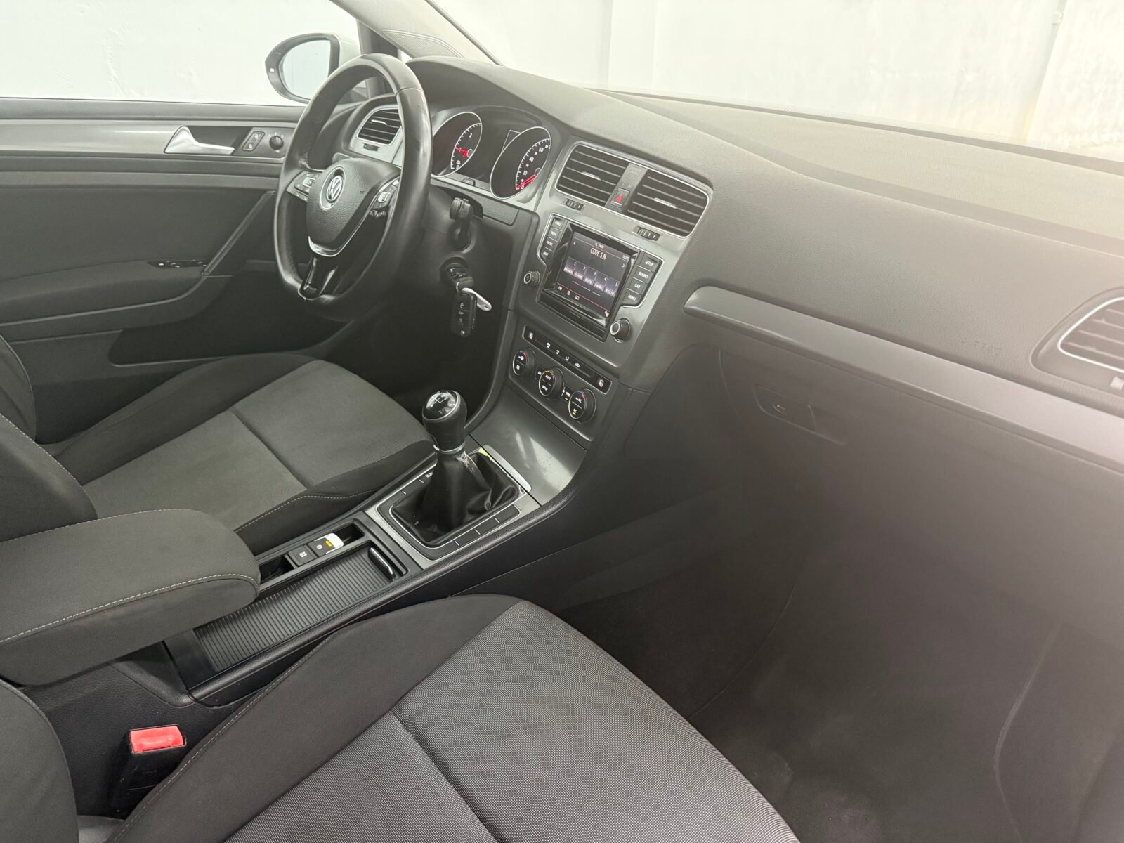 VOLKSWAGEN Golf 1.6 TDI 105 EDITION 