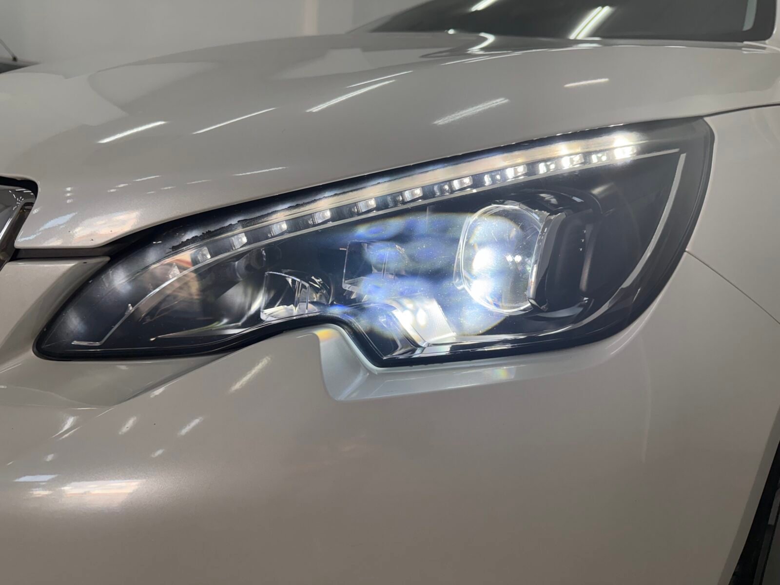 PEUGEOT 308 1.2 GASOLINA 130cv SW Allure 