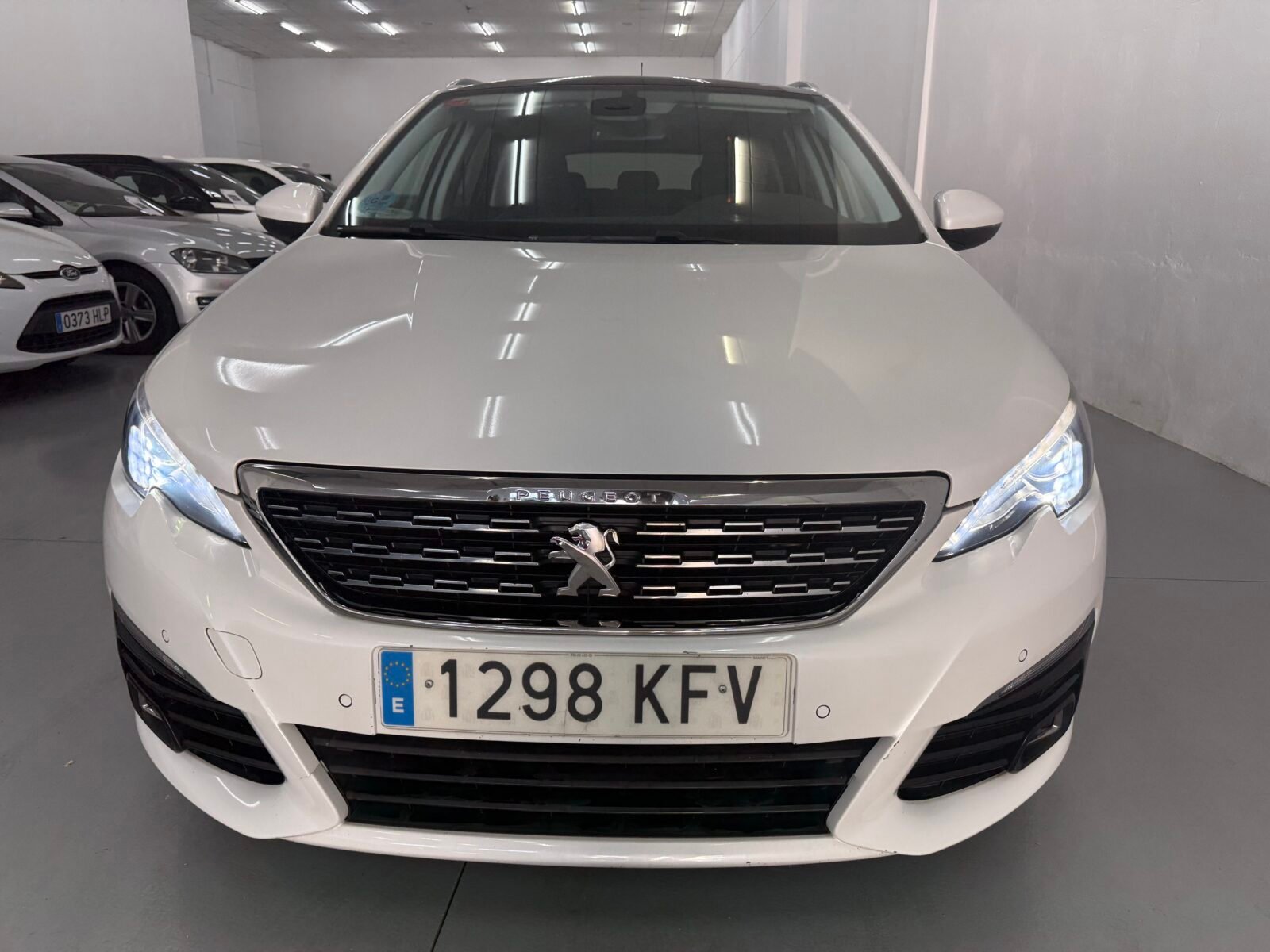 PEUGEOT 308 1.2 GASOLINA 130cv SW Allure 